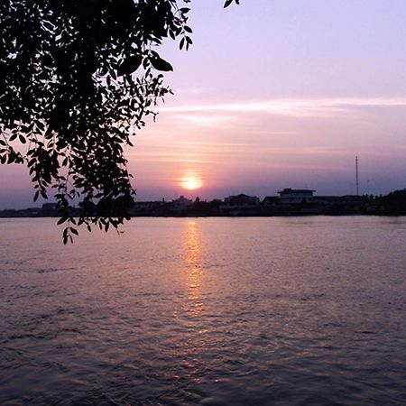 Baan Siriporn Resort - โรงแรมบ้านศิริพร รีสอร์ท Samut Songkhram Экстерьер фото