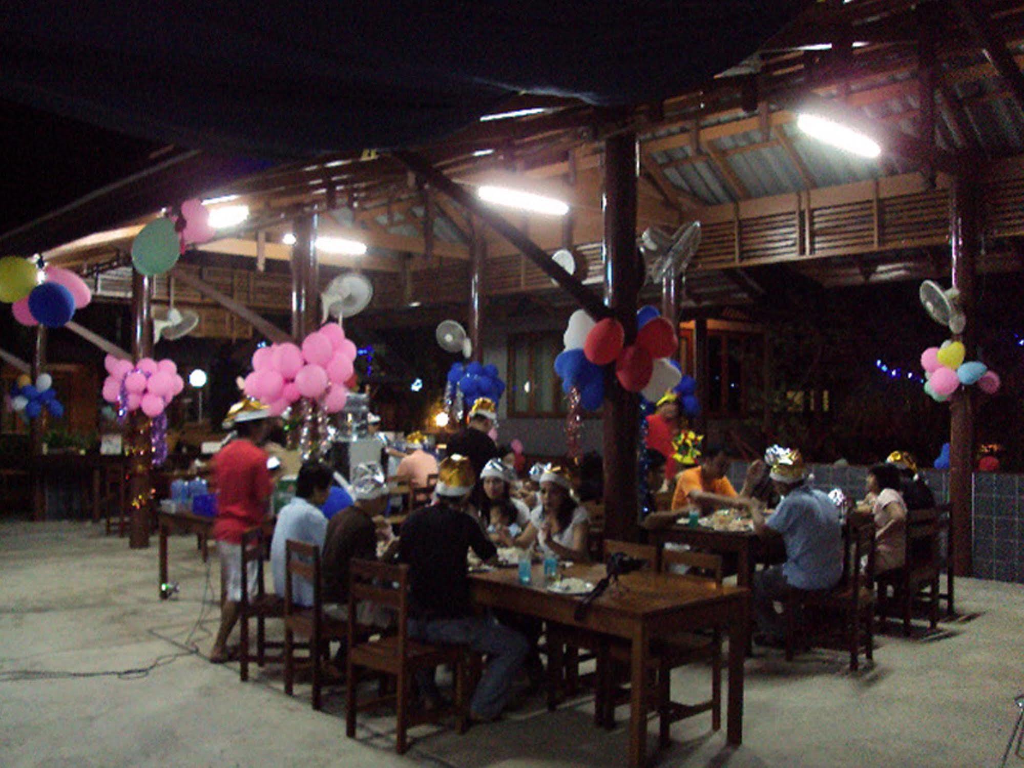 Baan Siriporn Resort - โรงแรมบ้านศิริพร รีสอร์ท Samut Songkhram Экстерьер фото